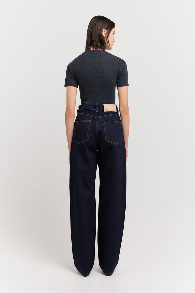 Valentina Jean | Dark Denim High-Waisted Jeans | Henne