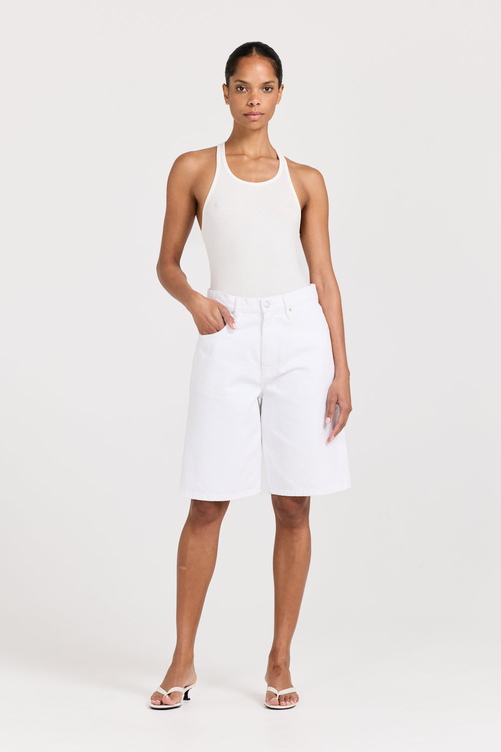 Seri Short White Denim Shorts Henne - Main Image