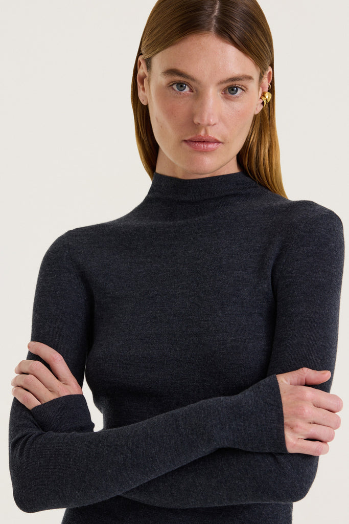 Thalia Skivvy – Henne