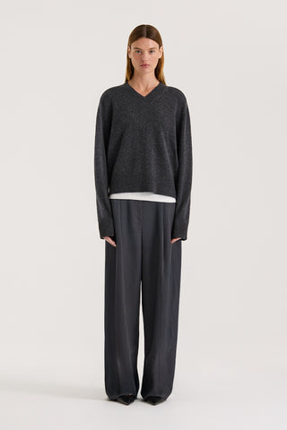Ines V neck jumper