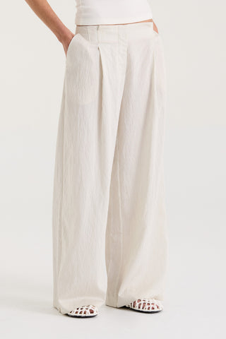 Lucia Pleated Trouser