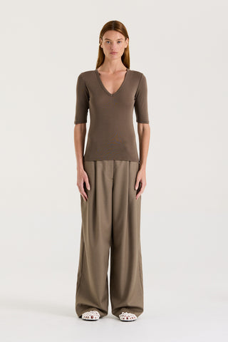 Aven V-Neck 1/4 Sleeve Top