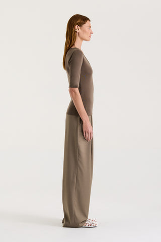 Aven V-Neck 1/4 Sleeve Top