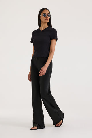 Nyelle Pant