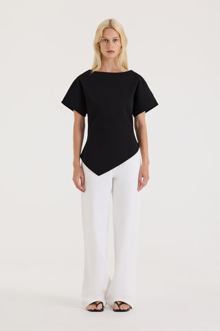 Corinne Tee