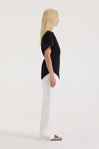 Corinne Tee