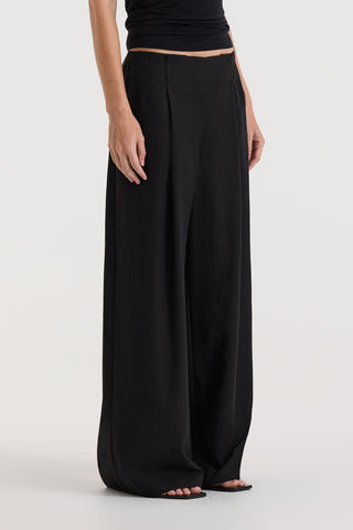 Lucia Pleated Trouser