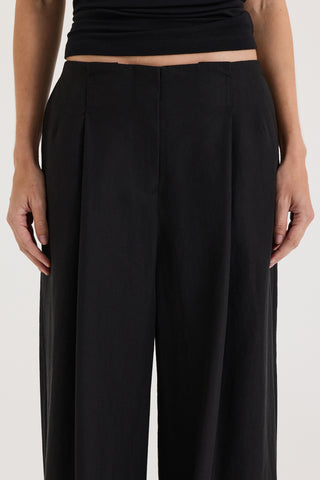 Lucia Pleated Trouser