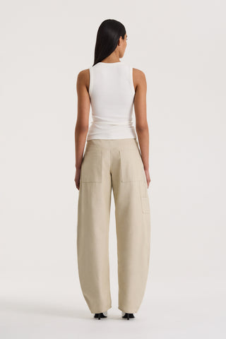 Nori High V-Neck Tank