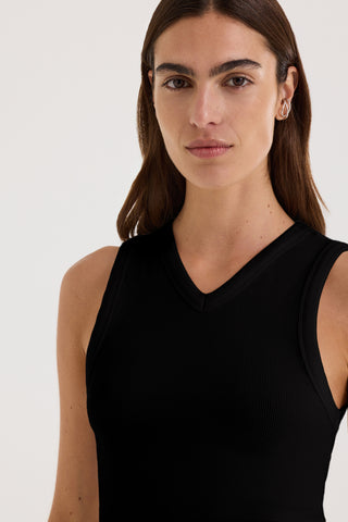 Nori High V-Neck Tank
