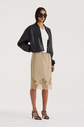 Mara Bomber