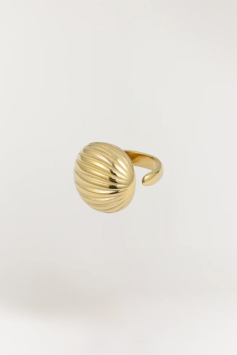 Vintage gold discount dome ring