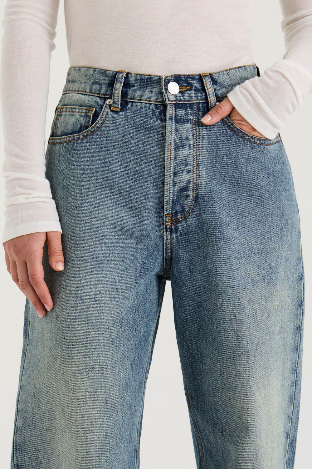 Jag Jeans Women's Valentina High Rise Skinny Pull-On Jean - Dark Indigo Wash, 10.5" Rise, 26" Inseam - View #3